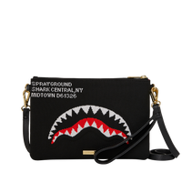 SHARK CENTRAL KNIT BLACK CROSSOVER CLUTCH