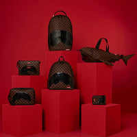 CLEAR RUBBER SHARK CROSSOVER CLUTCH W/ SHOUDLER STRAP