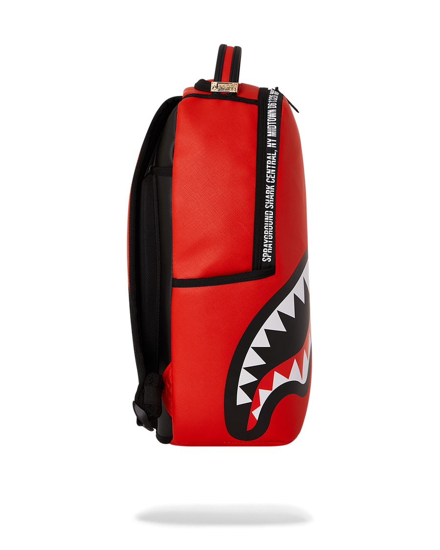 SHARK CENTRAL HOLDIN DOWN THE CITY DLXSV BACKPACK