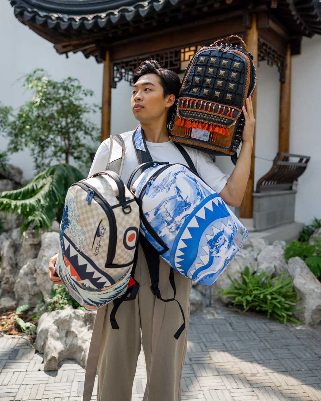 MET CHINESE BLUE AND WHITE DLXSV BACKPACK