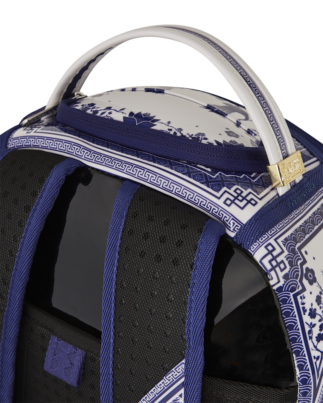 FINE CHINA SHARK DLXS BACKPACK