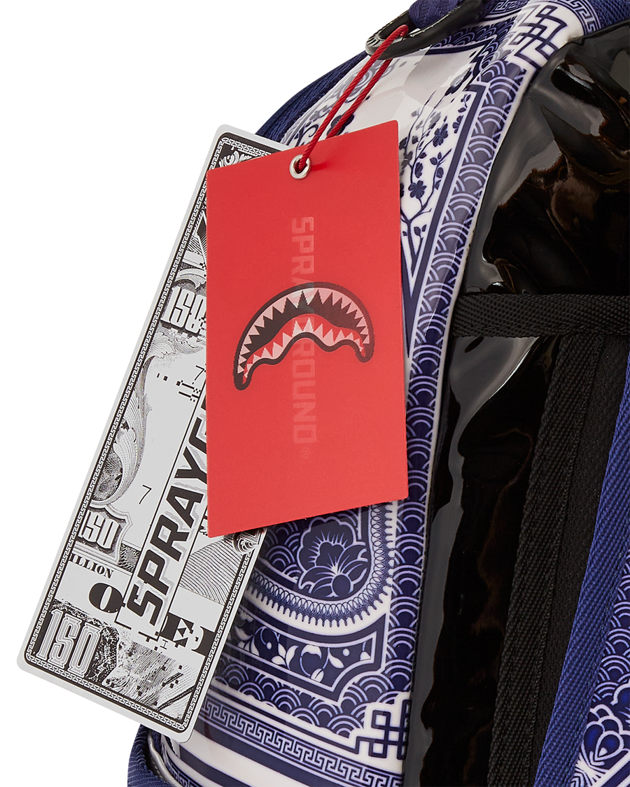 FINE CHINA SHARK DLXS BACKPACK