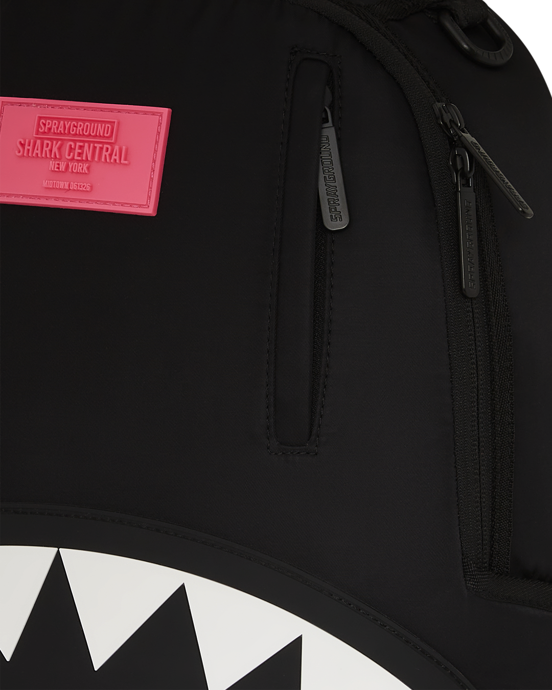 SHARK CENTRAL NYLON BLACK PINK
