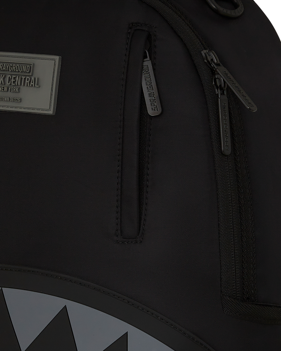 SHARK CENTRAL NYLON BLACK