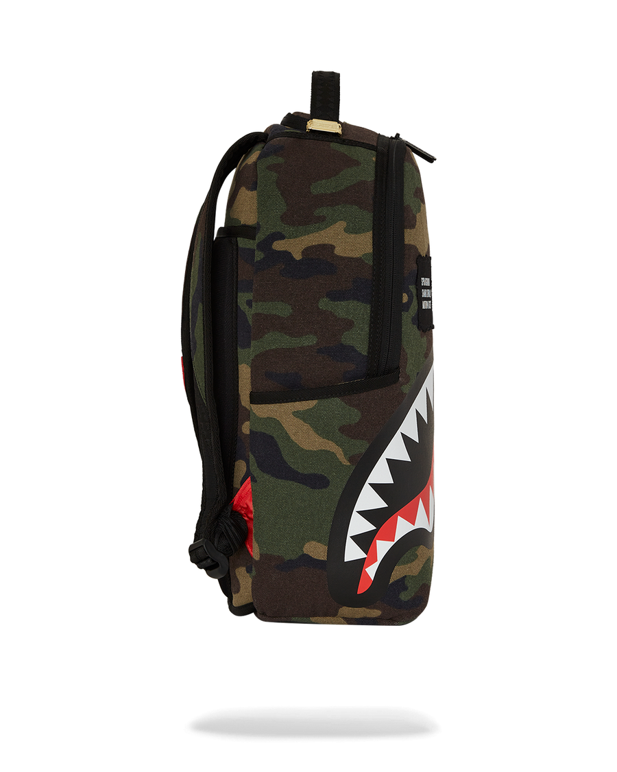 SHARK CENTRAL CAMO DLXS BACKPACK
