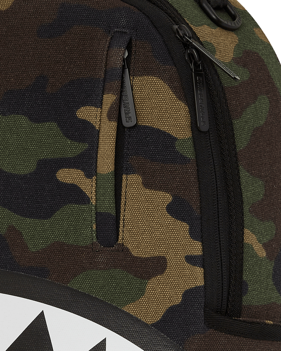 SHARK CENTRAL CAMO DLXS BACKPACK