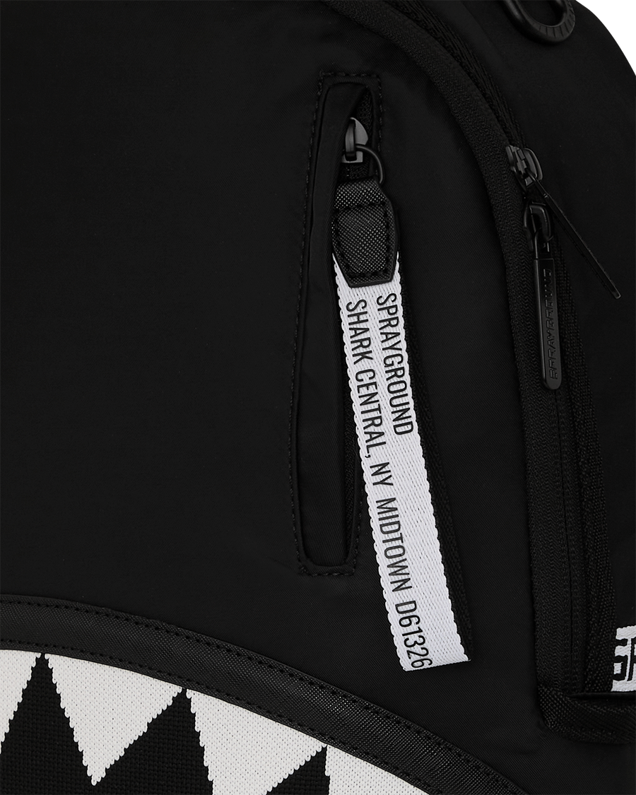 SHARK CENTRAL HAZARD PAY DLXS BACKPACK