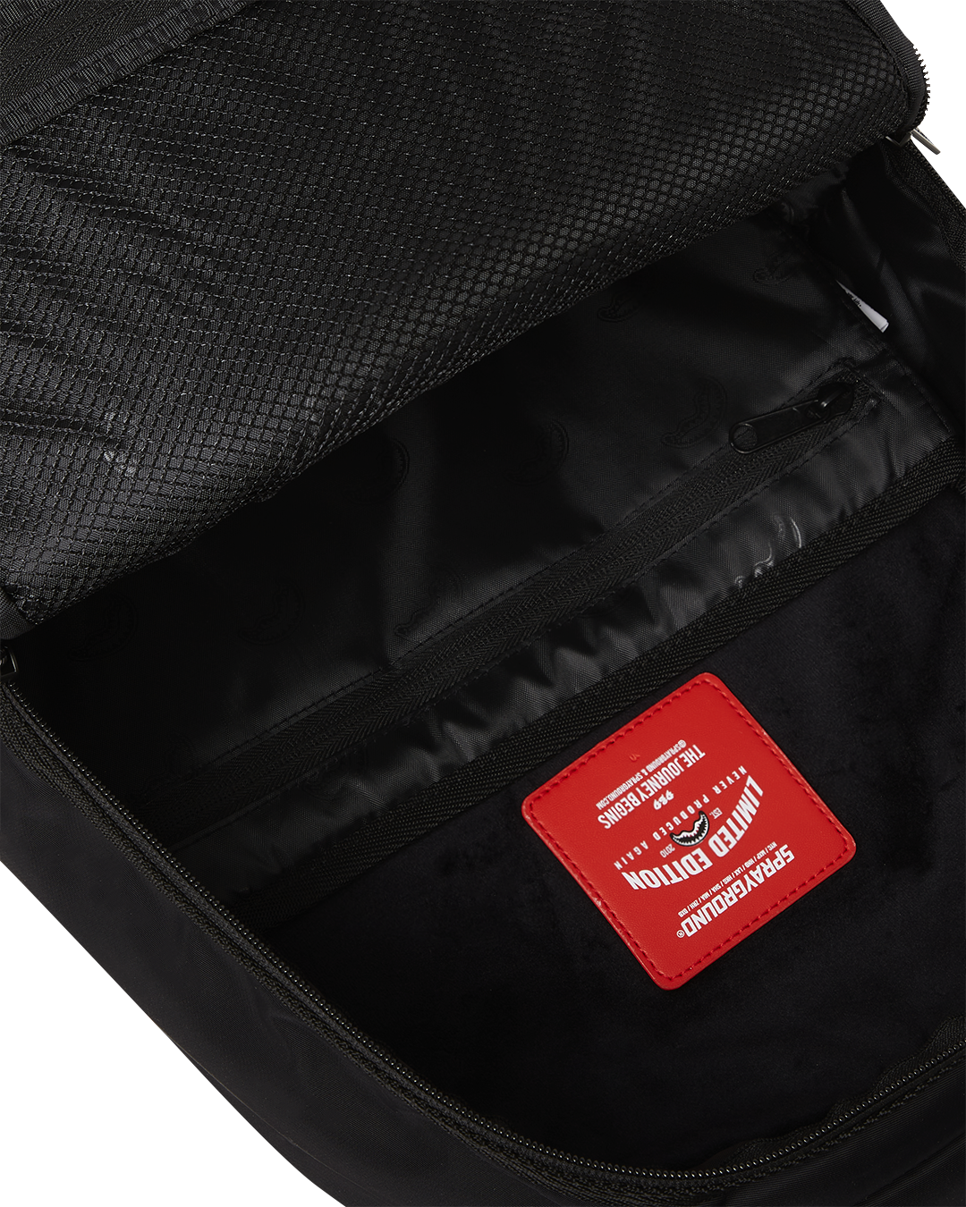 SHARK CENTRAL HAZARD PAY DLXS BACKPACK