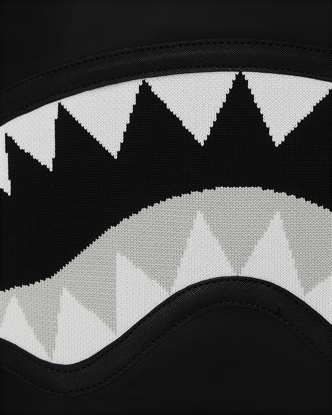 SHARK CENTRAL HAZARD PAY DLXS BACKPACK
