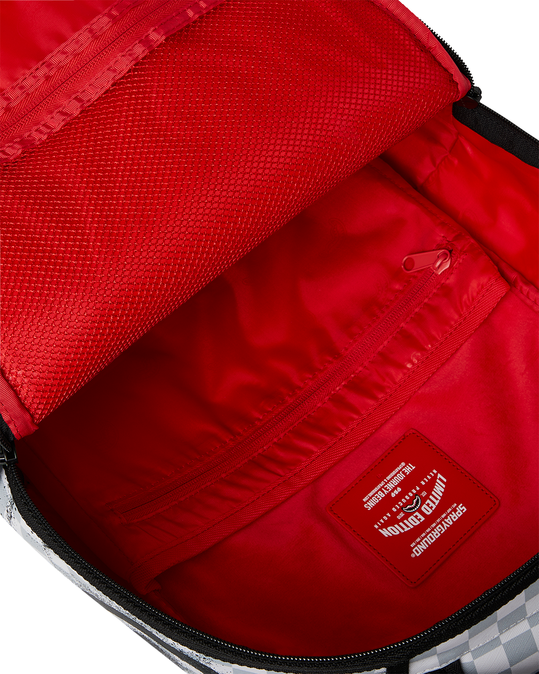 STENCIL SHARK DLXSV BACKPACK