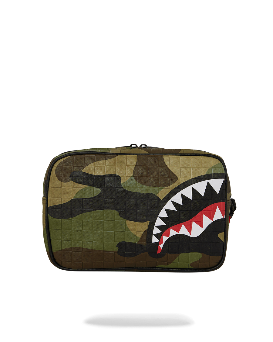 WOODLAND CAMO CHECK TOILETRY BAG