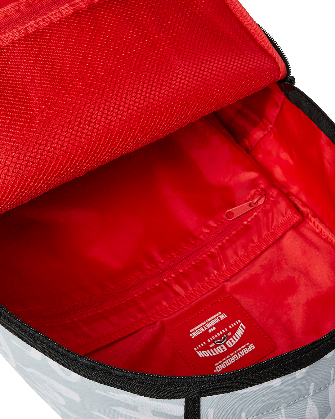 MONEY BEAR GRAFFITI FLOAT DLXSV BACKPACK