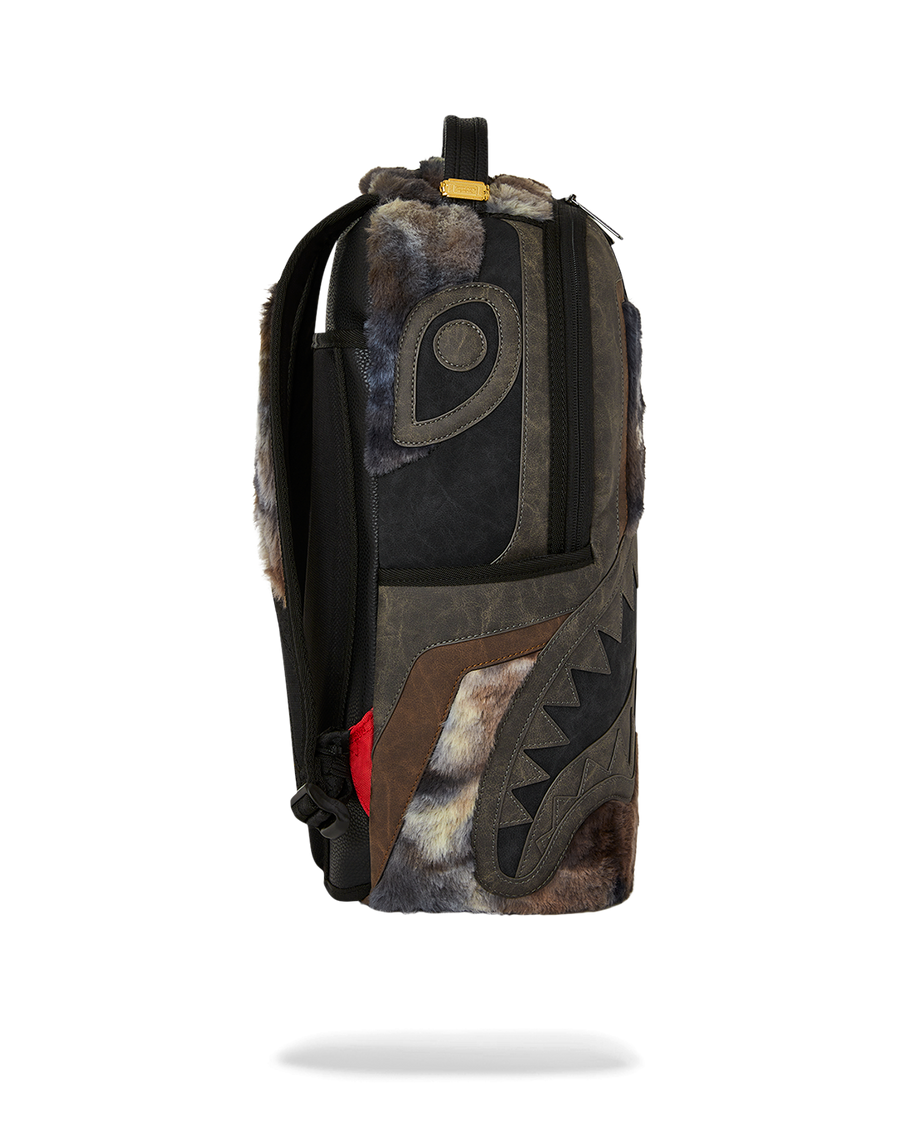 DAYS FUR COAT SHARK DLXSV BACKPACK