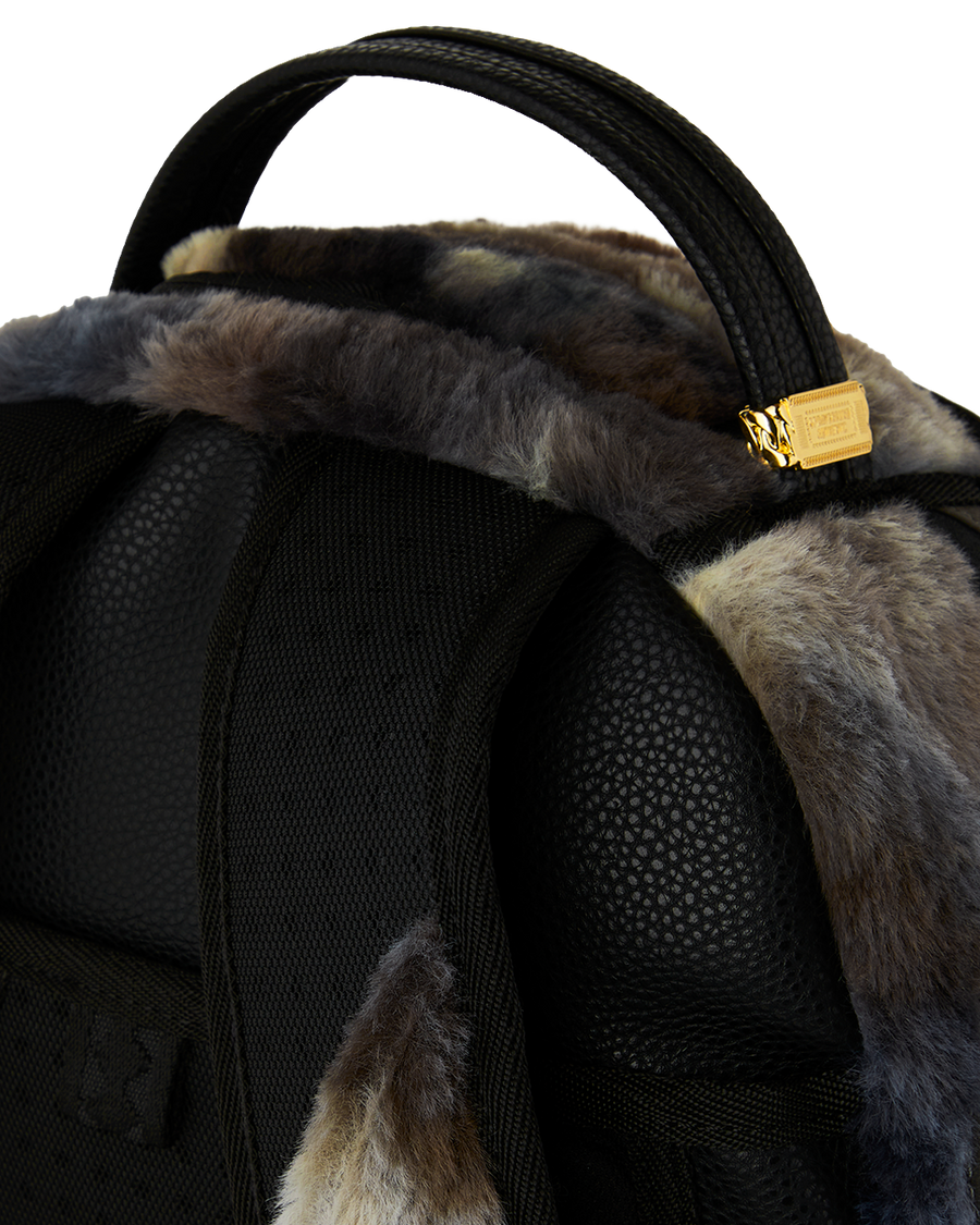 DAYS FUR COAT SHARK DLXSV BACKPACK