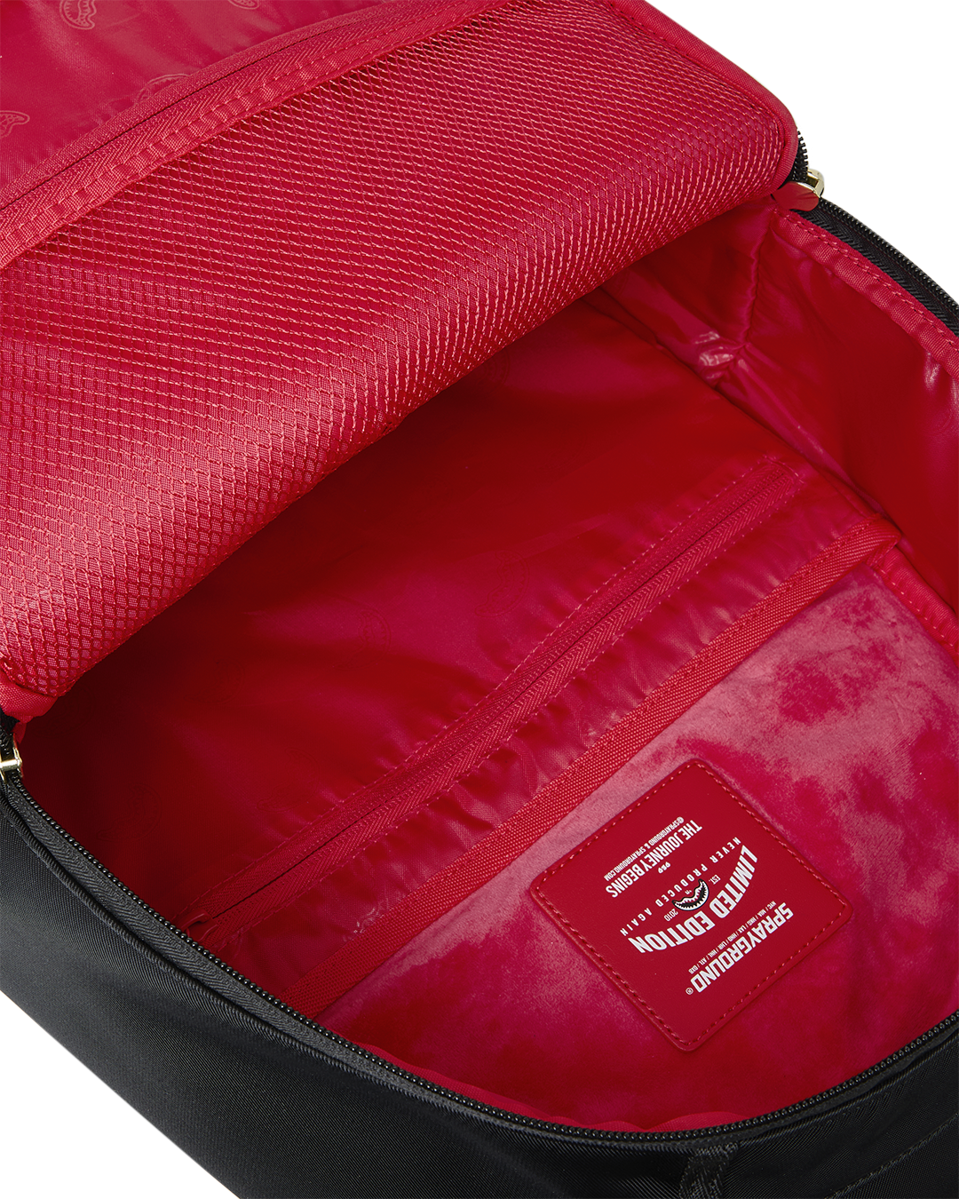 SHARK CENTRAL GOLD LETTERING DLX BACKPACK