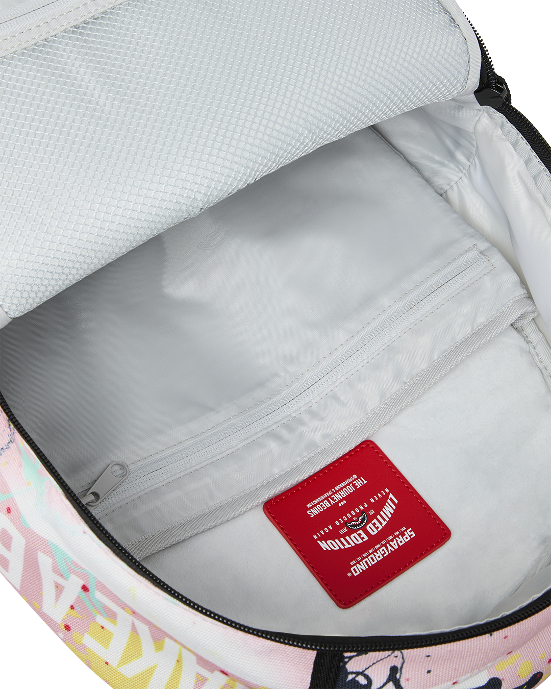 SHARK CENTRAL PINK LAB COAT STREET ART DLXSR BACKPACK