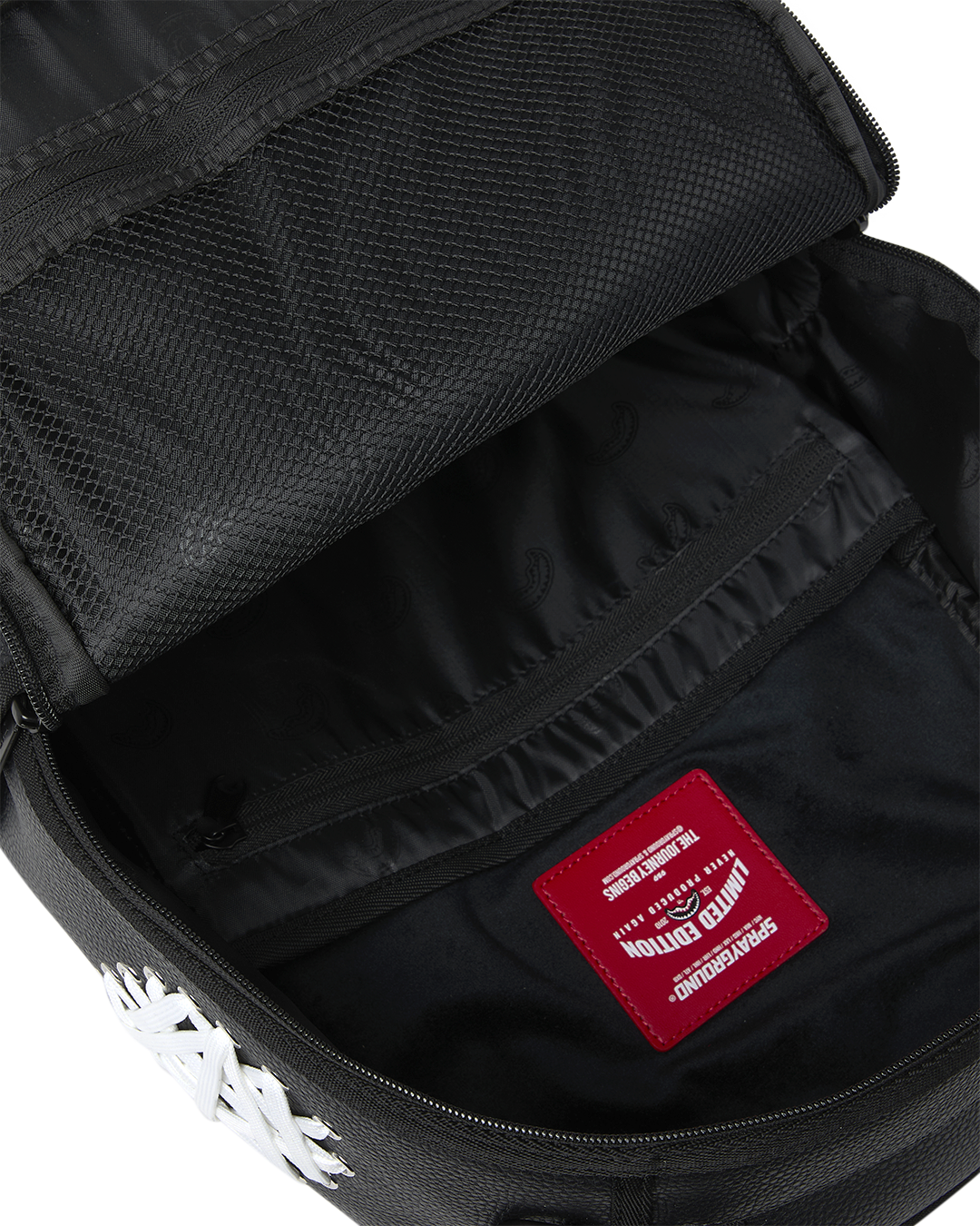 SHOELACE SHARK DLXSV BACKPACK
