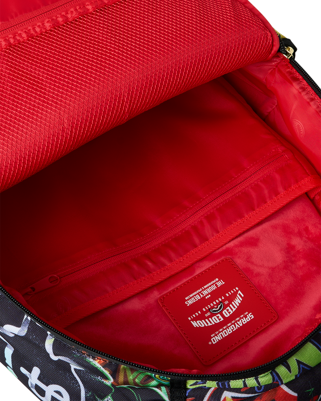 MONEY BEAR GRAFF MURAL DLXSR BACKPACK