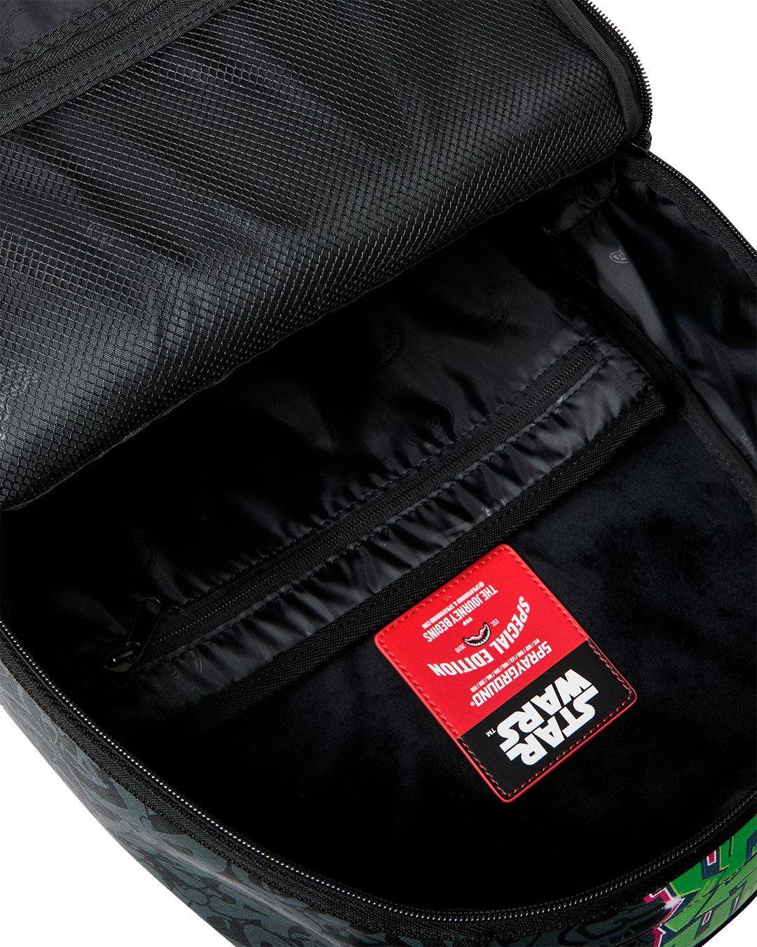 STAR WARS VADER HALF GRAFF DLXSR BACKPACK