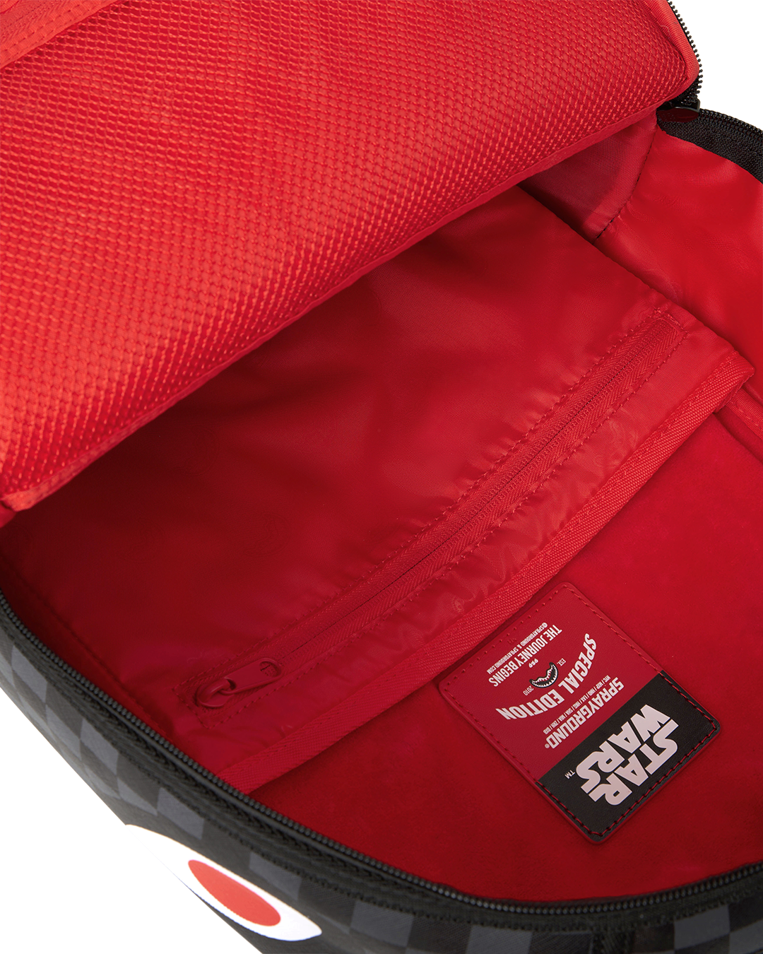 MANDO AND GROGU REVEAL DLXSV BACKPACK