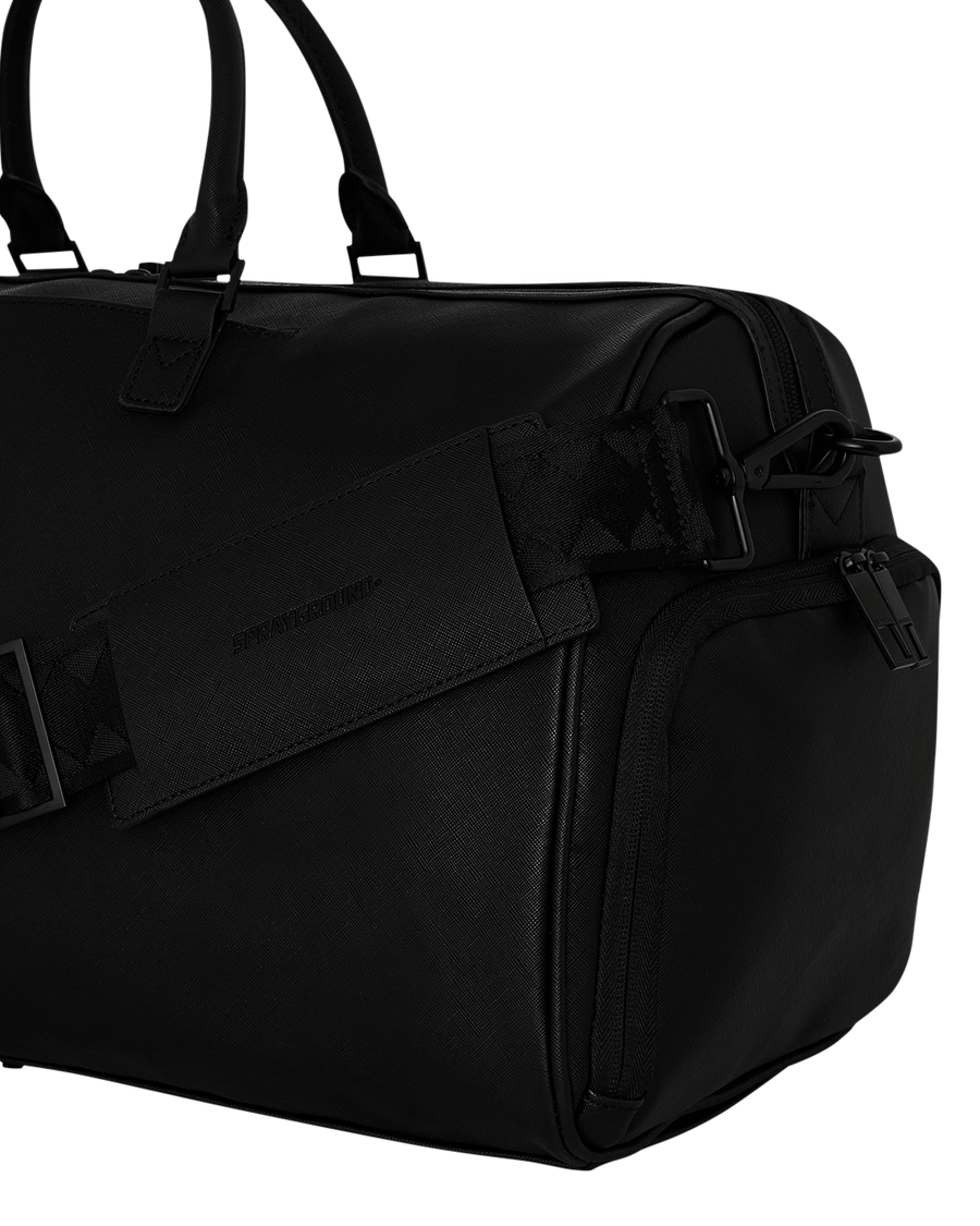 FLY KNIT MOUTH DUFFLE