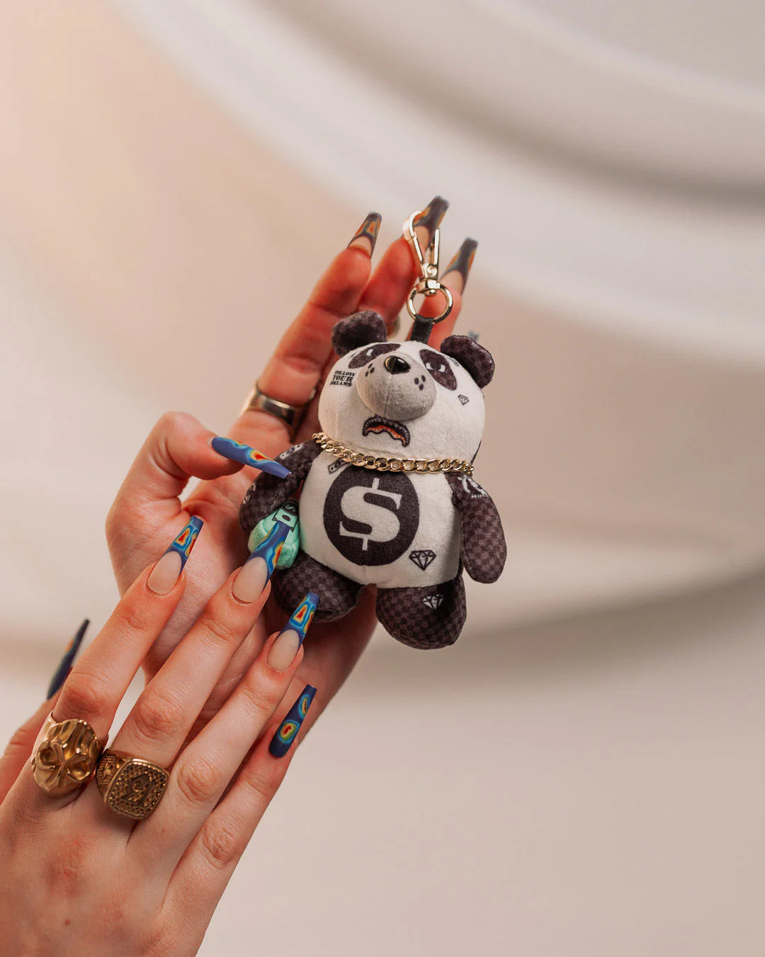 PANDA PANDA MYSTERY BEAR BAG CLIP