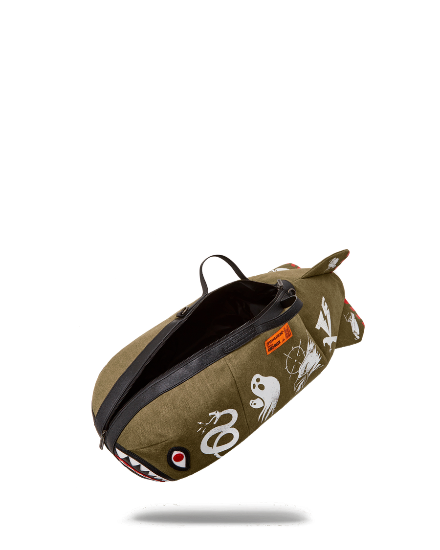 CALL OF DUTY SHARK TORPEDO DUFFLE