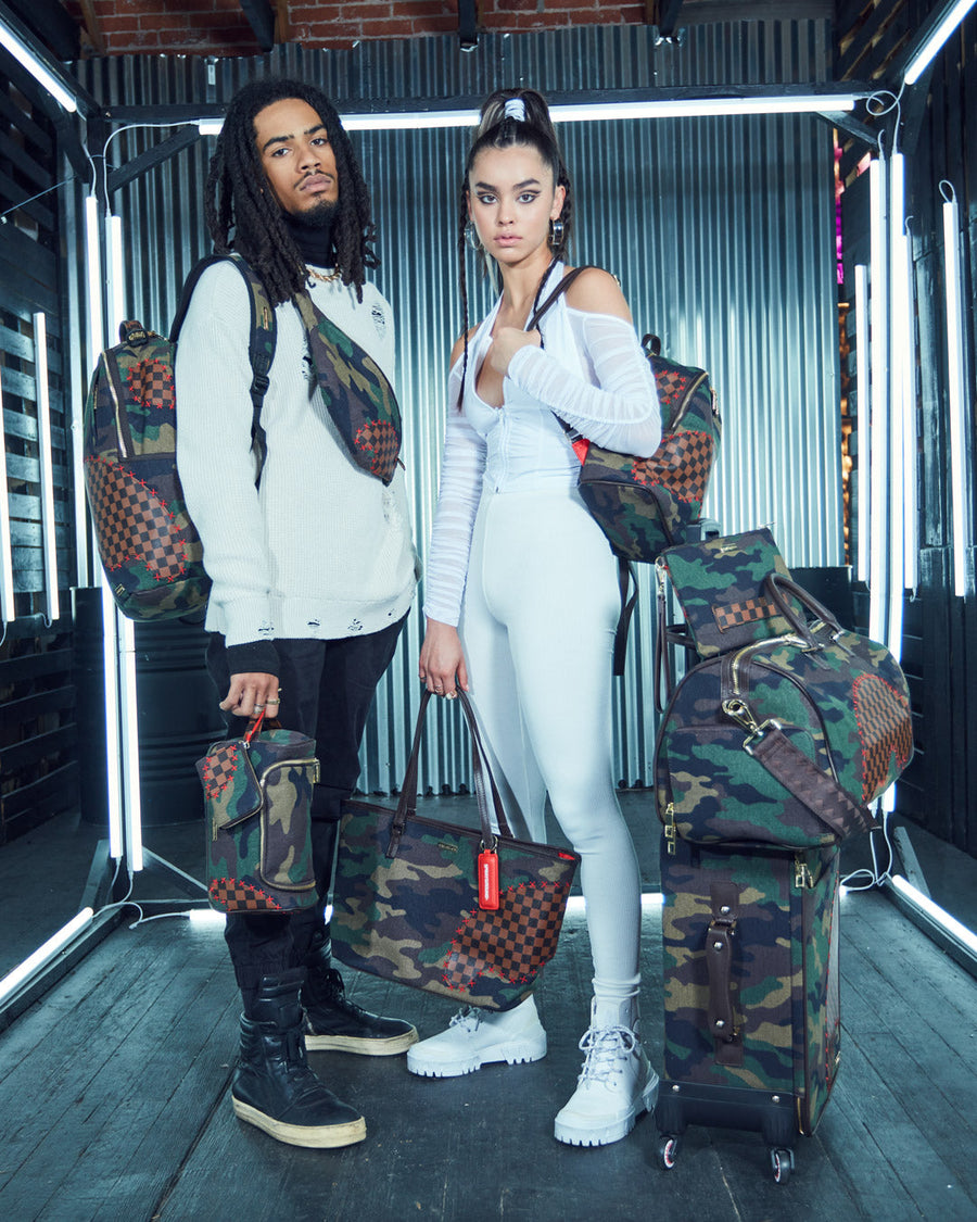 THE PARADOXX SHARK DUFFLE