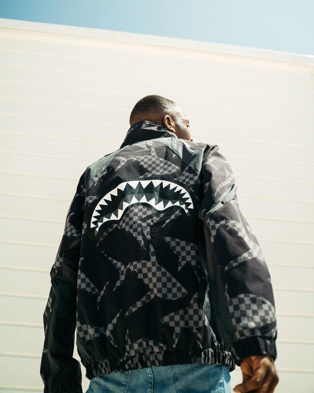 SHARK CHECK WINDBREAKER (BLACK)