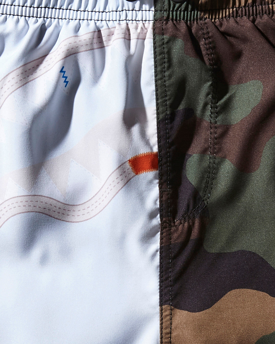 SPLIT BITE CAMO SHOTO SWIM TRUNKS